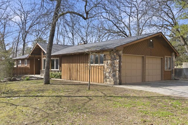 104 South Drive, Branson, MO 65616