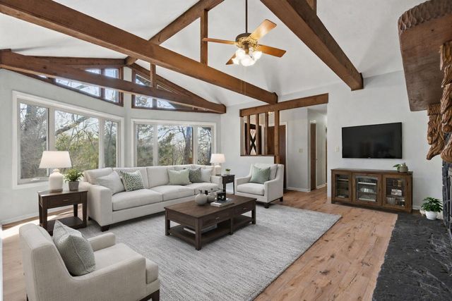 104 South Drive, Branson, MO 65616