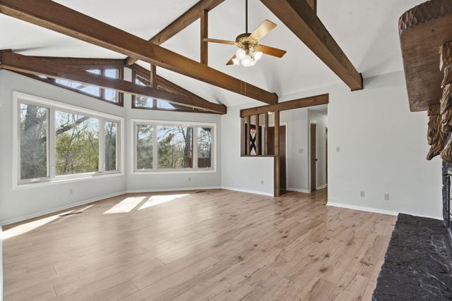 104 South Drive, Branson, MO 65616