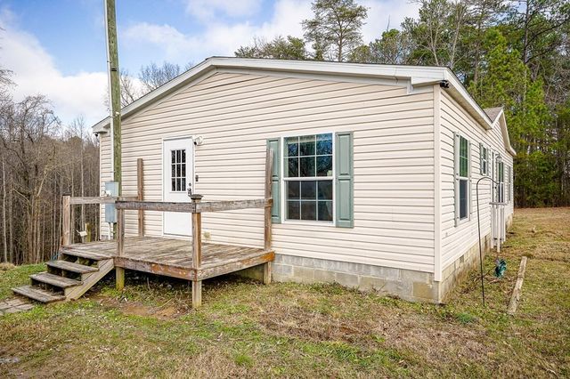 582 Doug Luna Rd, Walling, TN 38587