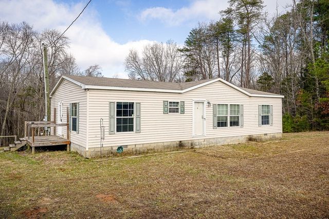 582 Doug Luna Rd, Walling, TN 38587