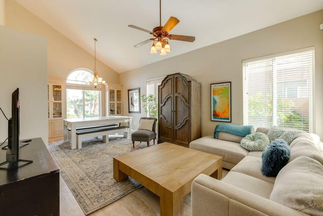 16439 S 34th Way, Phoenix, AZ 85048