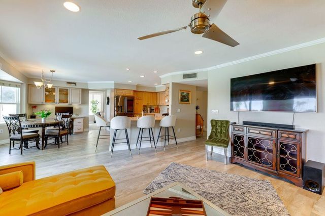 16439 S 34th Way, Phoenix, AZ 85048