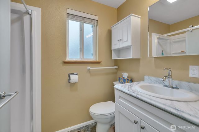2727 108th Avenue E, Edgewood, WA 98372