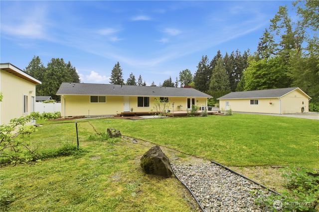 2727 108th Avenue E, Edgewood, WA 98372