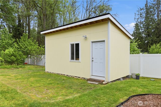 2727 108th Avenue E, Edgewood, WA 98372