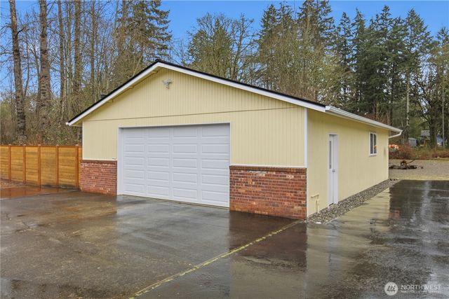 2727 108th Avenue E, Edgewood, WA 98372