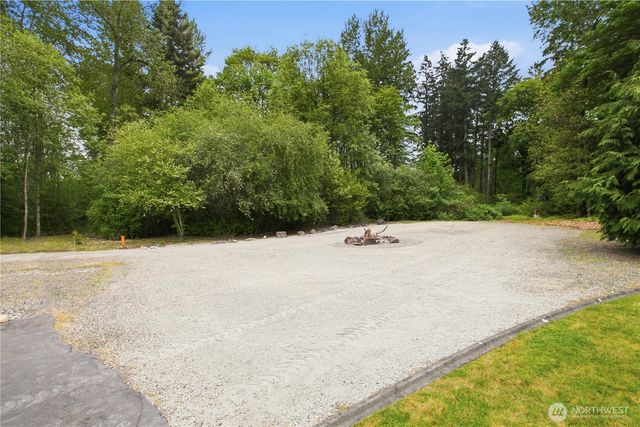 2727 108th Avenue E, Edgewood, WA 98372