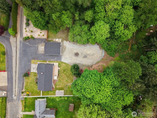 2727 108th Avenue E, Edgewood, WA 98372