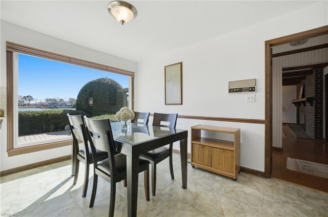 10 Canal DR, Poquoson, VA 23662