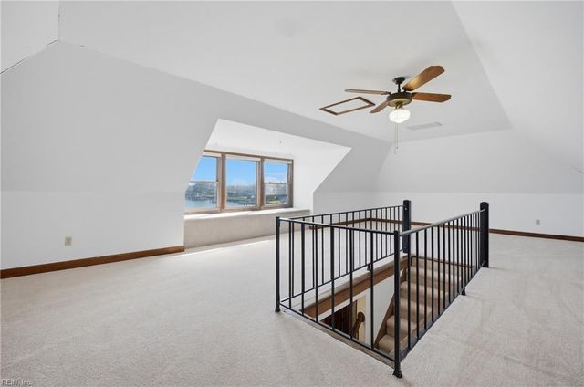 10 Canal DR, Poquoson, VA 23662