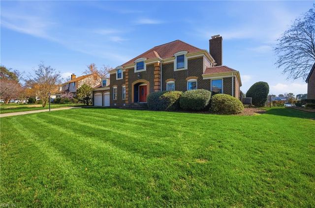 10 Canal DR, Poquoson, VA 23662