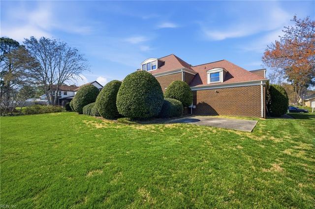 10 Canal DR, Poquoson, VA 23662