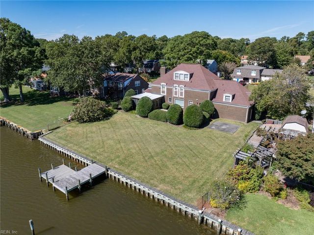 10 Canal DR, Poquoson, VA 23662