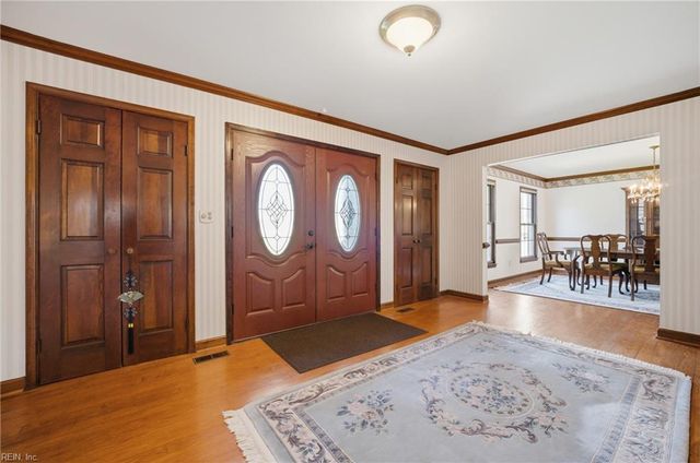 10 Canal DR, Poquoson, VA 23662