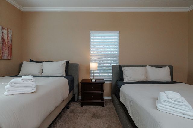 3014 Falls Drive, Dallas, TX 75211
