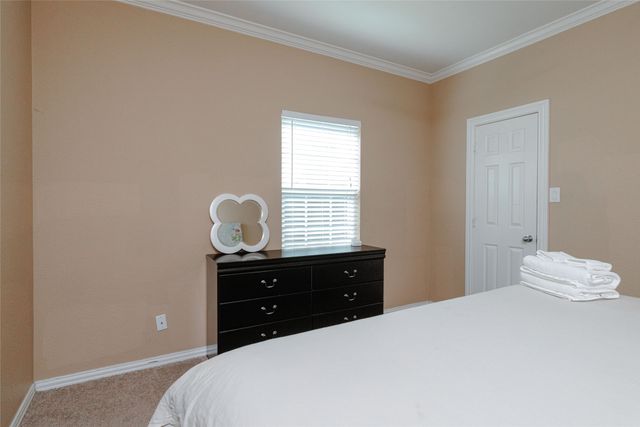 3014 Falls Drive, Dallas, TX 75211