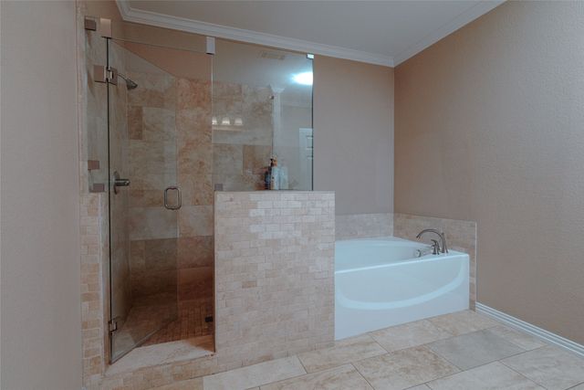 3014 Falls Drive, Dallas, TX 75211