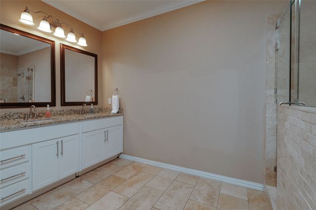 3014 Falls Drive, Dallas, TX 75211