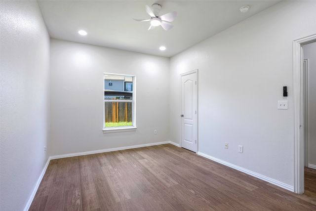 738 Carroll Lane, Lewisville, TX 75067