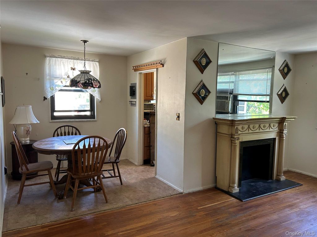 158 06 Cross Island Parkway 6-2, Whitestone, NY 11357