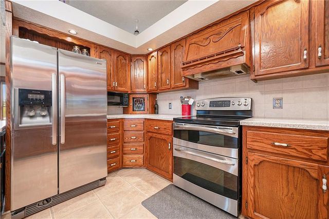 16816 NE 136th Street, Kearney, MO 64060