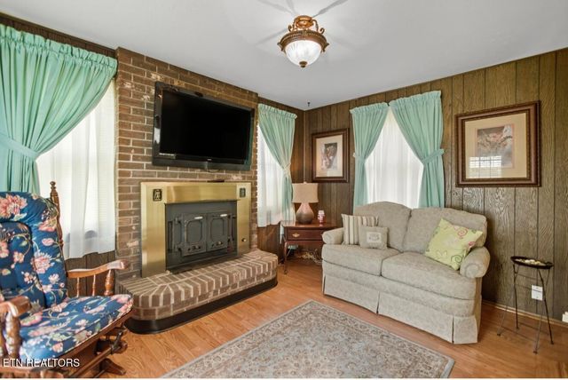 308 MIMOSA St, Tazewell, TN 37879