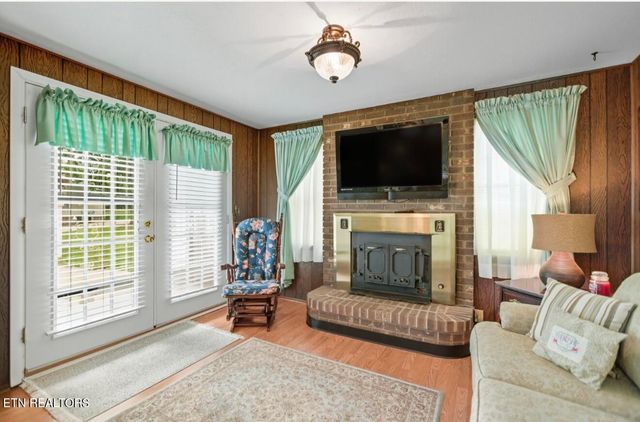 308 MIMOSA St, Tazewell, TN 37879