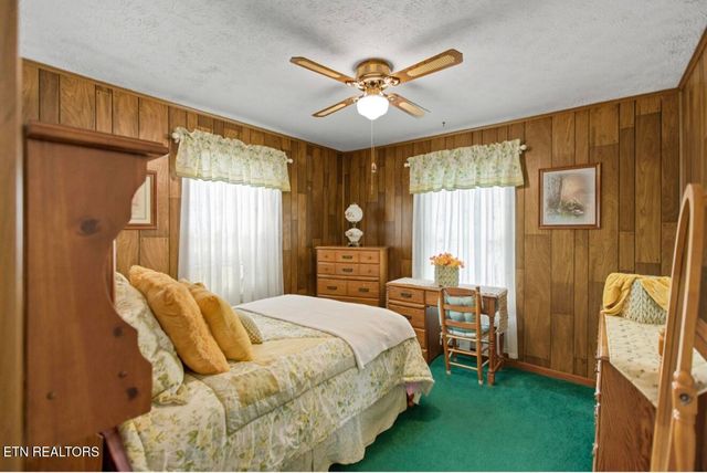 308 MIMOSA St, Tazewell, TN 37879