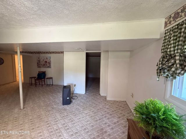 308 MIMOSA St, Tazewell, TN 37879