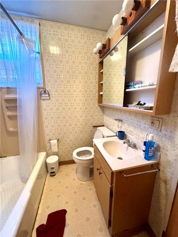 613 E 9th Ave, Munhall, PA 15120