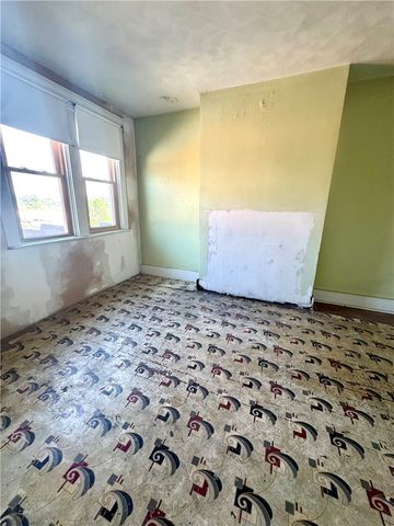 613 E 9th Ave, Munhall, PA 15120