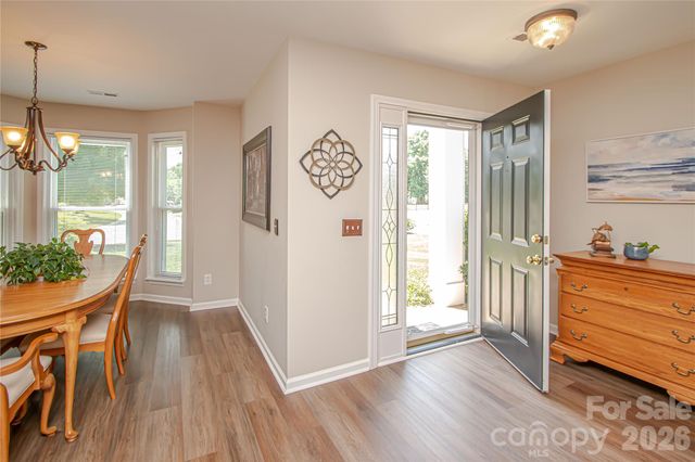 9301 Hanworth Trace Drive, Charlotte, NC 28277