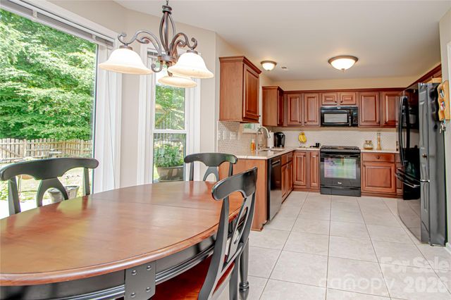9301 Hanworth Trace Drive, Charlotte, NC 28277