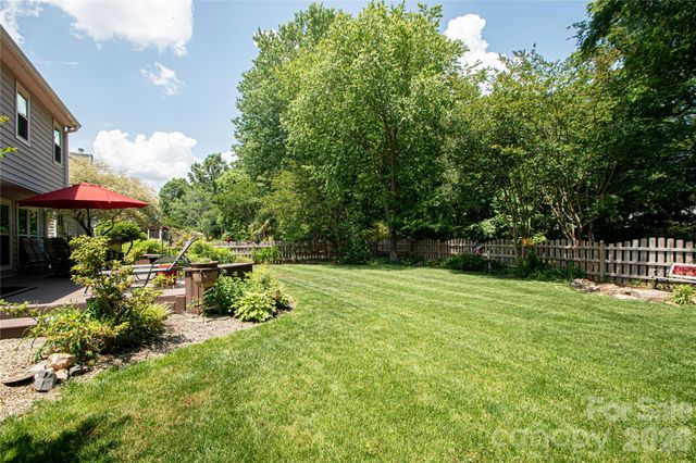 9301 Hanworth Trace Drive, Charlotte, NC 28277