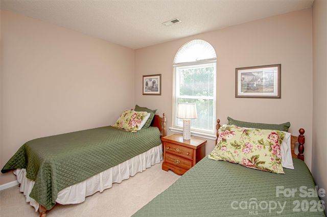 9301 Hanworth Trace Drive, Charlotte, NC 28277