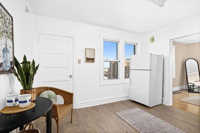 727 W 1st Street, Duluth, MN 55806