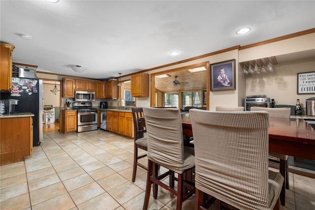11 Birchwood Lane, Coventry, RI 02816