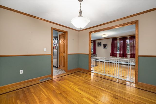 11 Birchwood Lane, Coventry, RI 02816