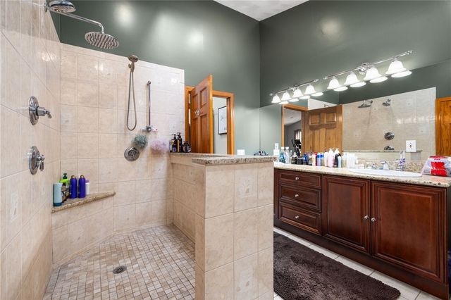 11 Birchwood Lane, Coventry, RI 02816