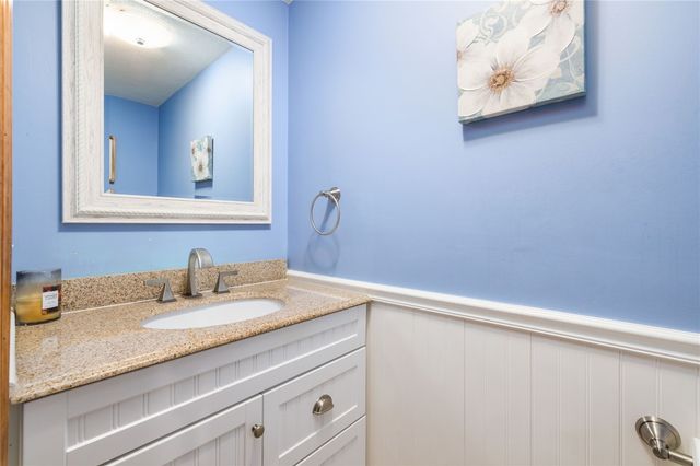 11 Birchwood Lane, Coventry, RI 02816