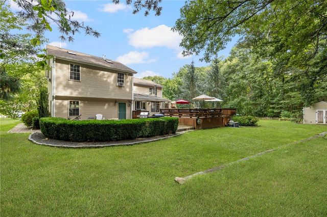 11 Birchwood Lane, Coventry, RI 02816