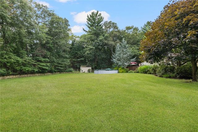 11 Birchwood Lane, Coventry, RI 02816