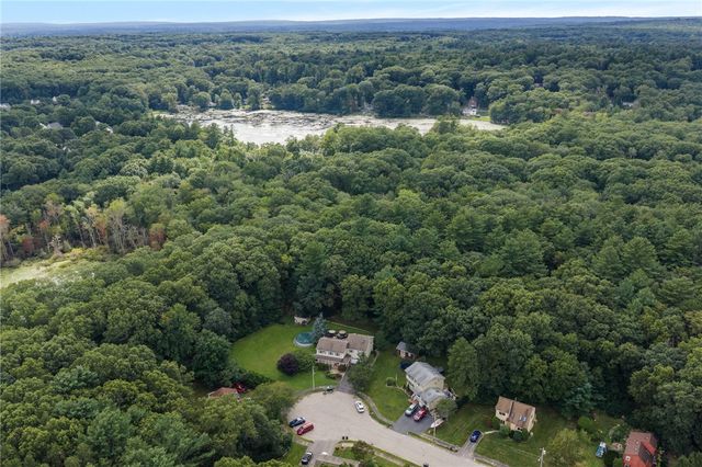 11 Birchwood Lane, Coventry, RI 02816