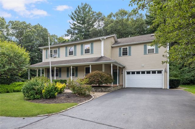 11 Birchwood Lane, Coventry, RI 02816