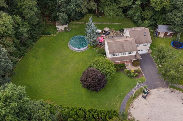 11 Birchwood Lane, Coventry, RI 02816