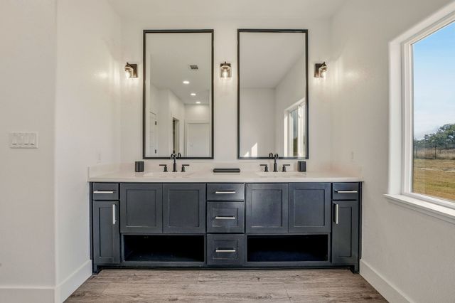 2320 Pr 2901, Hamilton, TX 76531