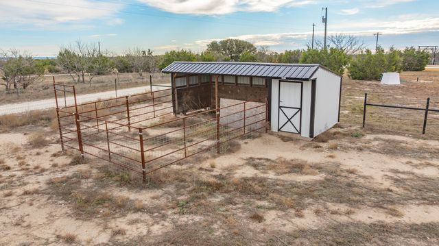 2320 Pr 2901, Hamilton, TX 76531