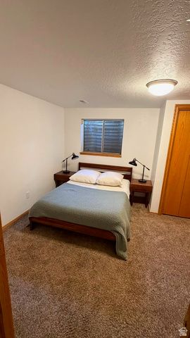 2249 E GAMBEL OAK DR, Sandy, UT 84092