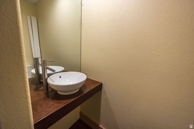 2249 E GAMBEL OAK DR, Sandy, UT 84092